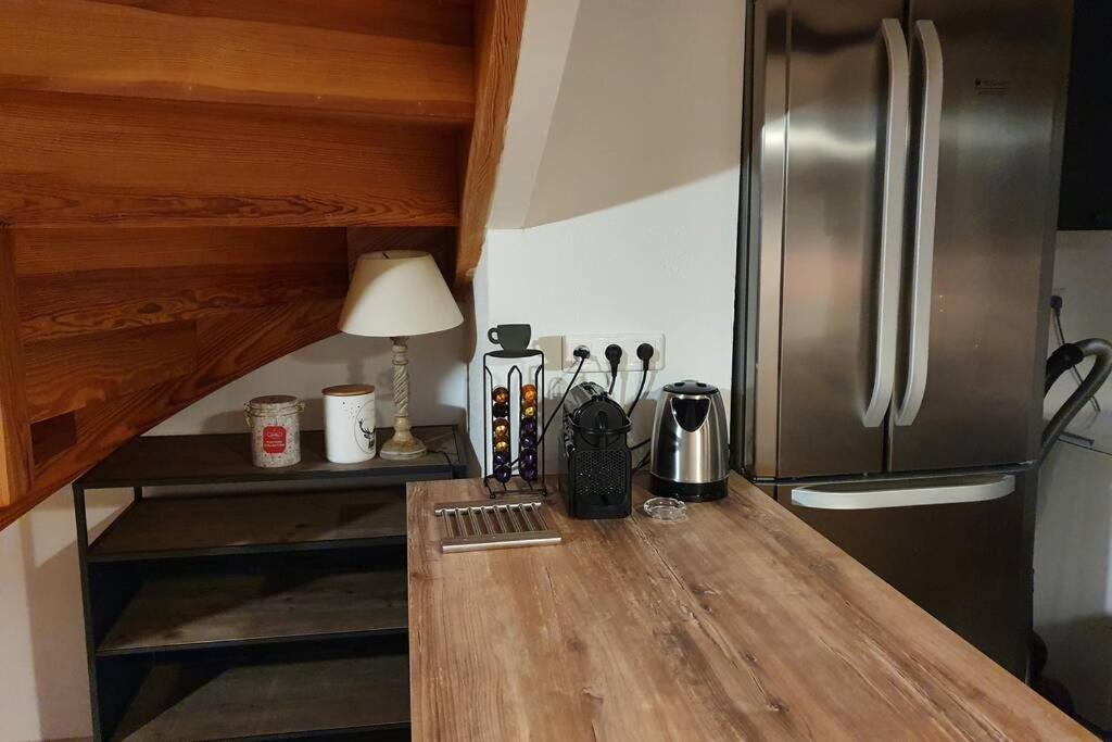 Appartement Exceptionnel 4 Etoiles Hyper Centre Albi 65 M2 Au 4Eme Etage Sans Ascenseur Avec Une Tour Du 12Eme Siecle Экстерьер фото